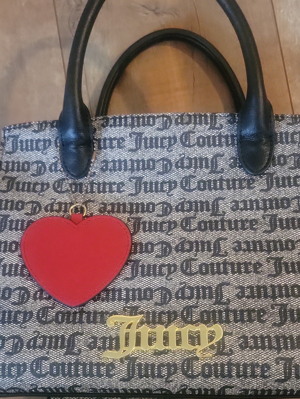 Juicy Couture Monogram Tote with Red Heart Accent AND WALLET - Picture 3 of 13